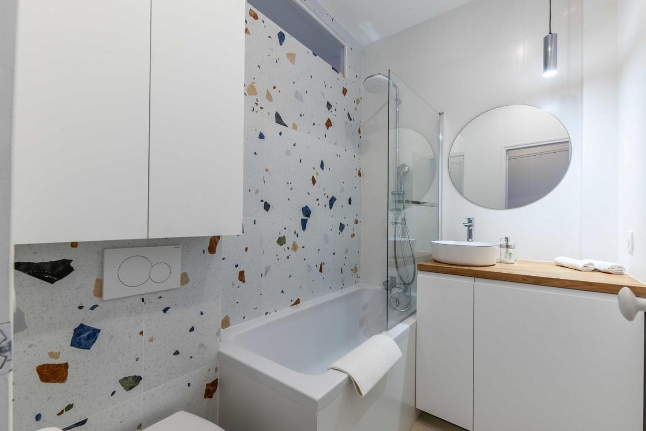 2-Bedroom Apartment With Balcony Near Hippodrome دوفييل المظهر الخارجي الصورة
